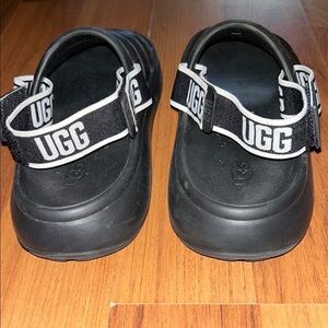 UGG women Black Sandals